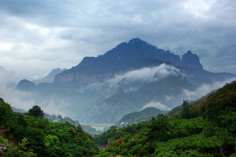 梦见山